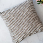 Cojin afelpado tonos grises - ambientihonduras