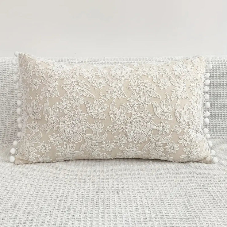 Cojin Floral Blanco - ambientihonduras