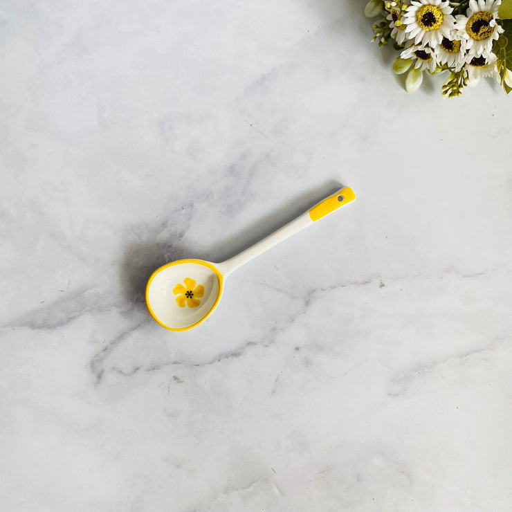 Cuchara sopera flor amarilla - ambientihonduras