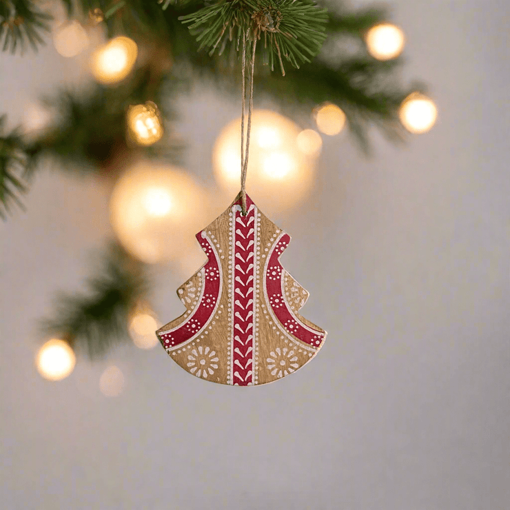 Pino de Madera Con Detalles en Rojo - ambientihonduras