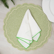 Servilletas Blancas Orilla Verde Bordadas - ambientihonduras